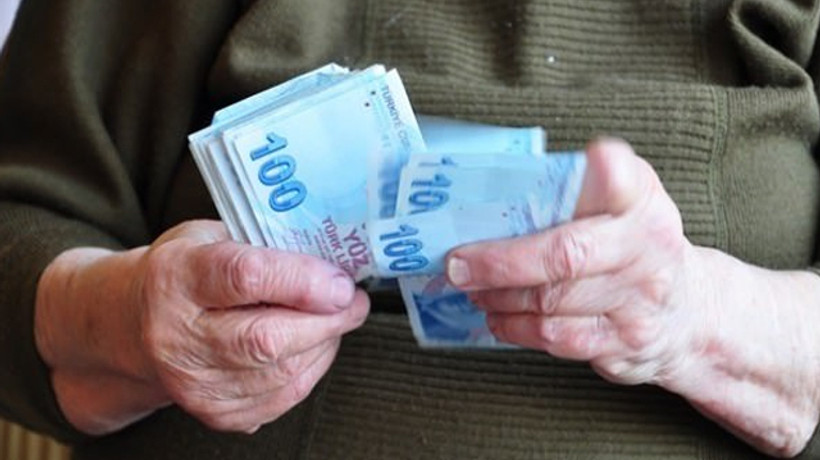 Ev kadınlarına emeklilik fırsatı