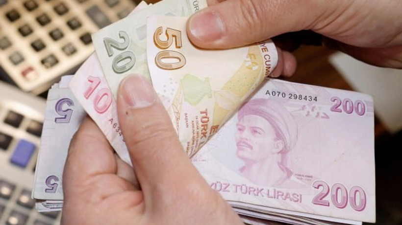 Maaşlara 637 TL zam