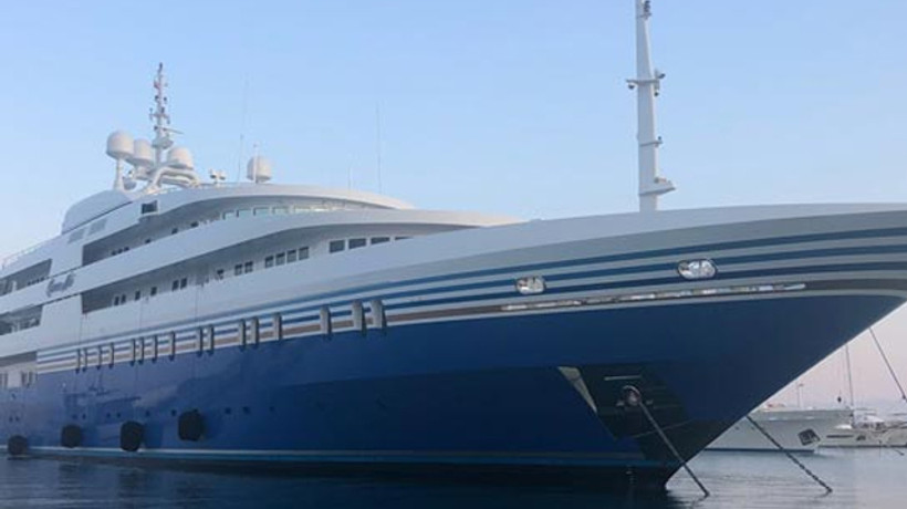 Amerikalı milyarder Kuşadası'na 1 milyon lira bırakıp gitti!