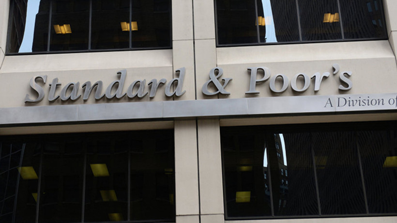 S&P: Türkiye'de resesyon devam edecek