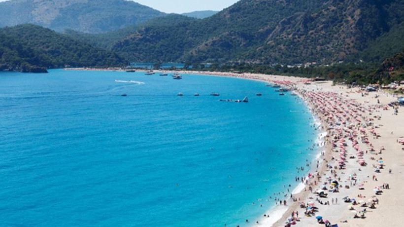 Turizm merkezlerinde bayram bereketi