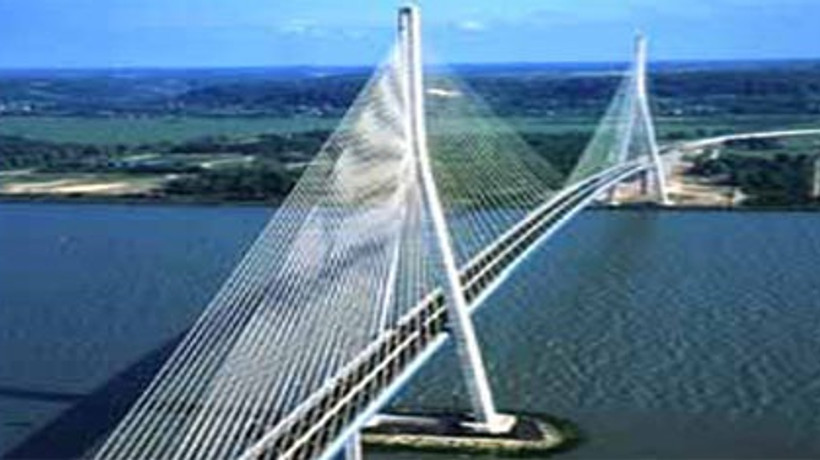 3. Köprü çalışmasında iskele çöktü