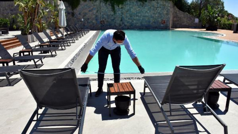 Otellerde sosyal mesafe hazırlığı