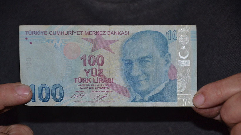 Yeni 100 liralar tedavüle çıkıyor