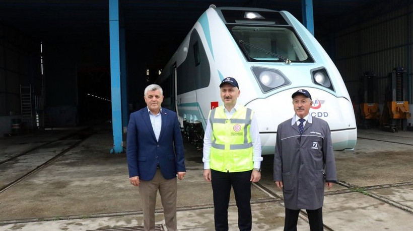 Yerli elektrikli YHT'de sona doğru