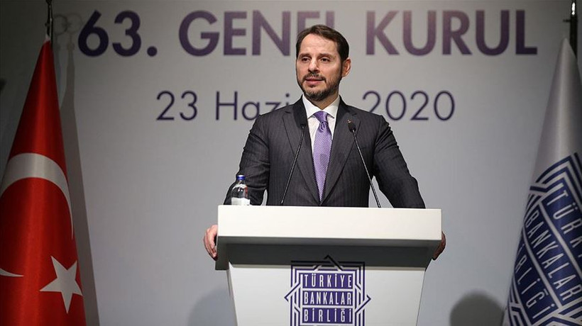 Bakan Albayrak'tan bankalara çağrı: Milli bir şuurla hareket etmenizi bekliyoruz