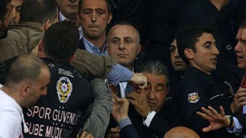 Mahmut Uslu canlı yayında çıldırdı