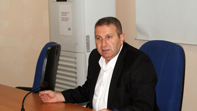 Bir bürokrat daha görevden alındı!