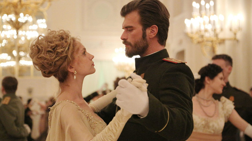 Kurt Seyit'in kostümlerini o yapıyor!