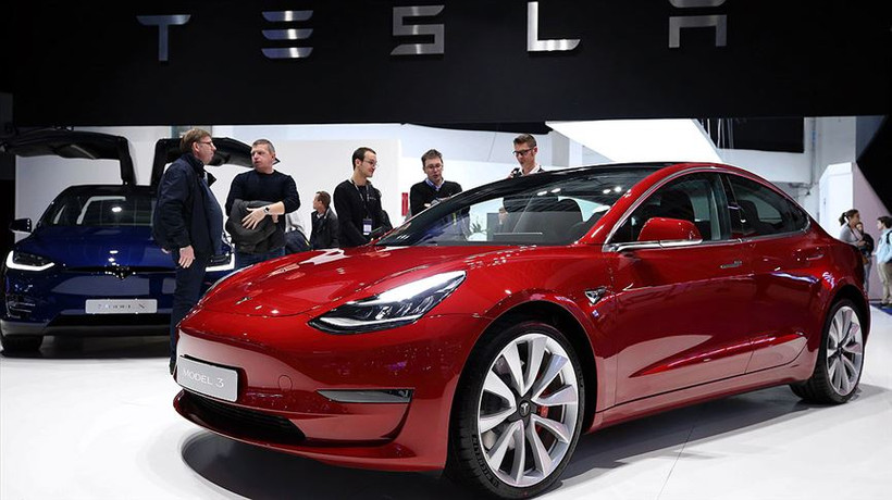 Tesla üçüncü çeyrekte rekor gelir elde etti