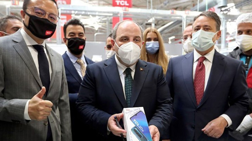 TCL, Tekirdağ'da akıllı telefon üretimine başladı