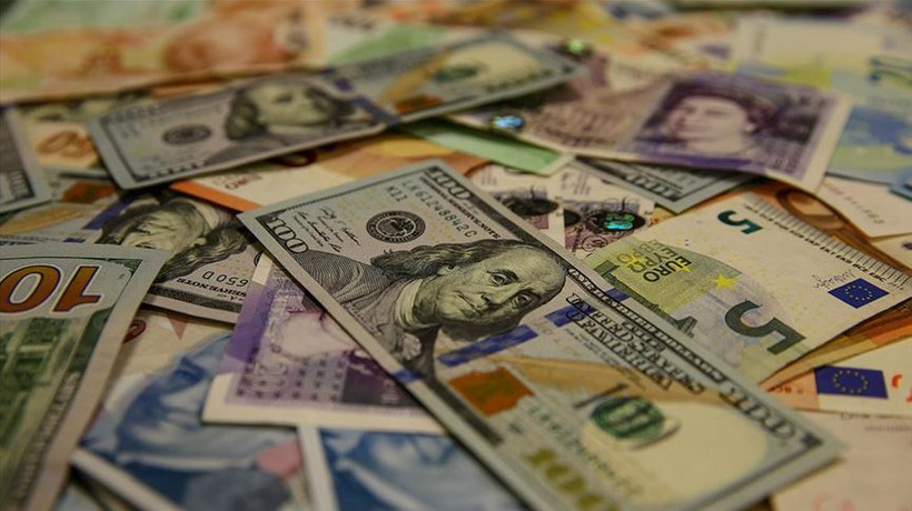 Dolar ve euro yeni haftaya rekorla başladı