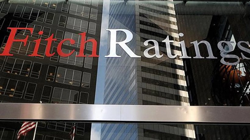 Fitch, Rusya'nın kredi notunu düşürdü