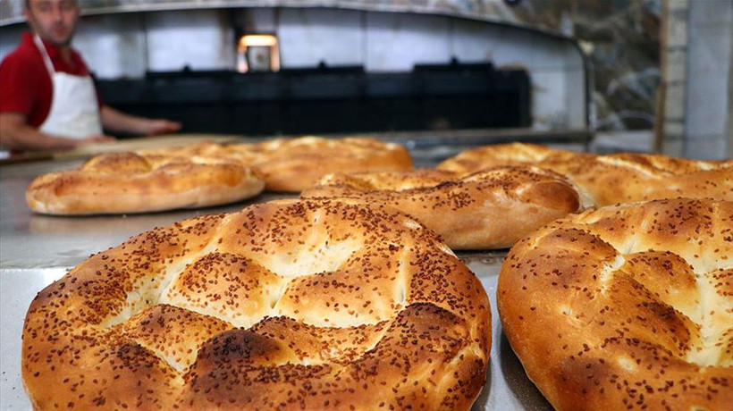 İzmir'de Ramazan pidesi 6 liradan satılacak
