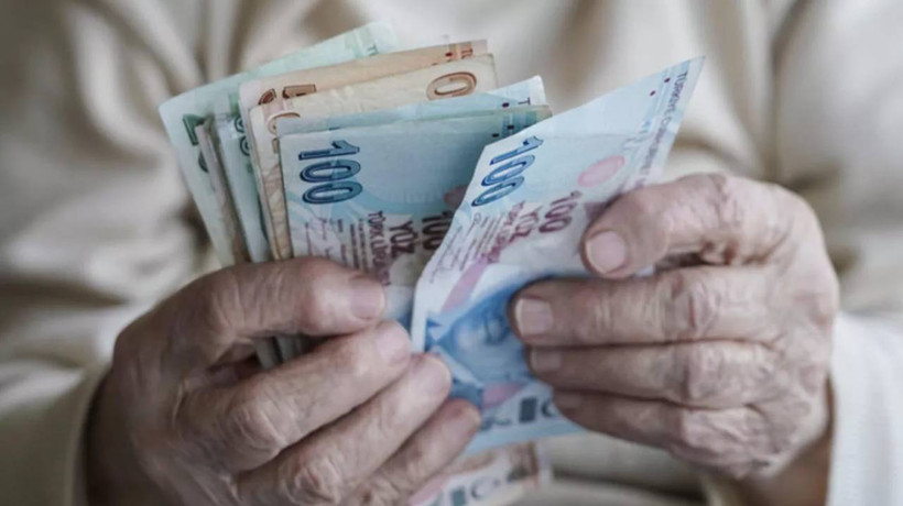 Emeklilerin gözü bayram ikramiyesinde!