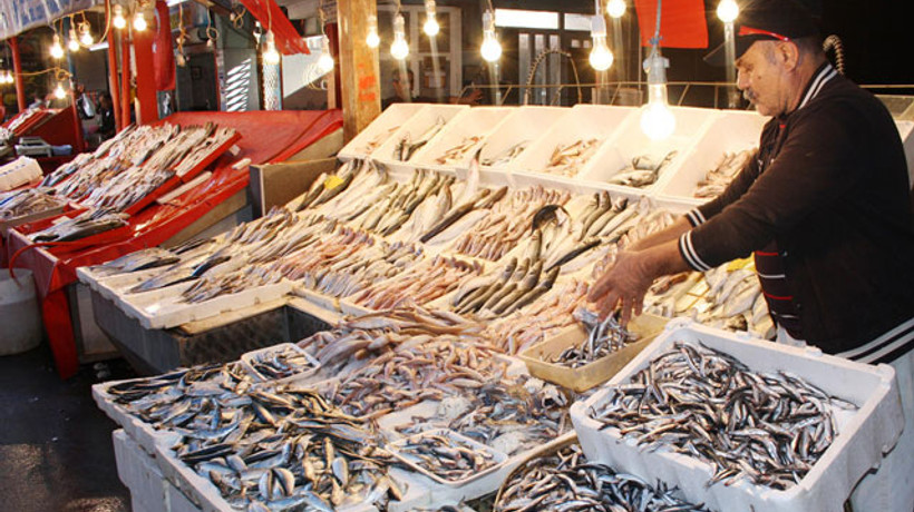 Hamsi tezgahtaki yerini aldı