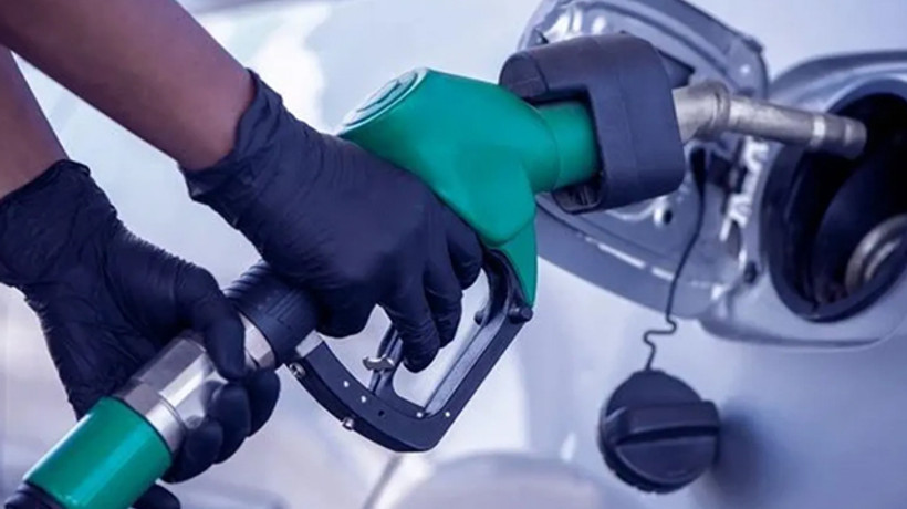 Akaryakıta zam bekleniyor