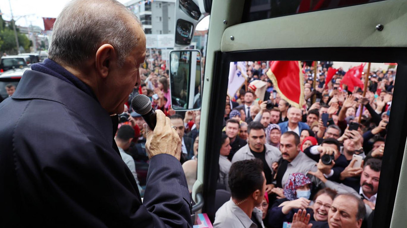 Erdoğan: Faiz inmeye devam edecek