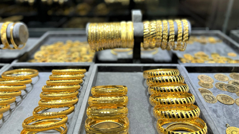 Gram altın 1500 TL seviyesine ulaştı