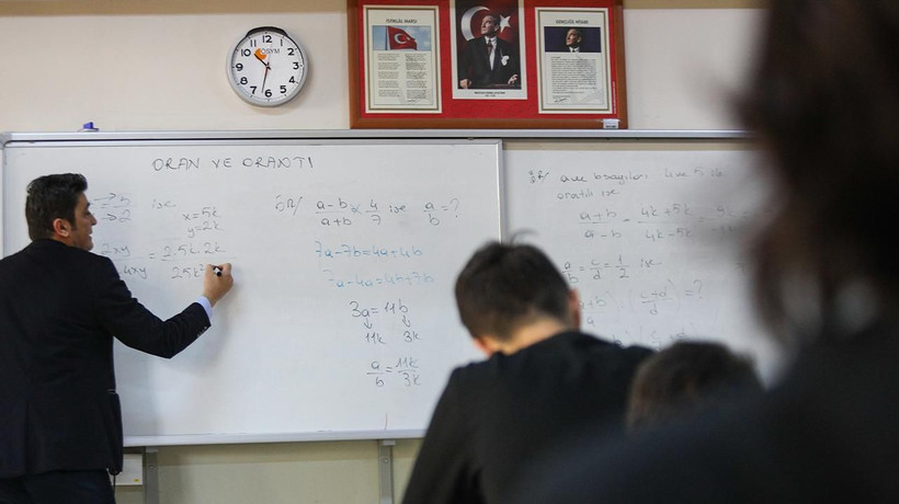 Lisede sınıf tekrarı geri geliyor