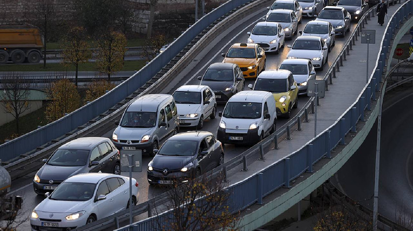 Trafiğe kayıtlı araç sayısı 28 milyona yaklaştı