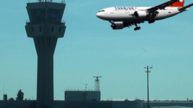 Türkiye uzaydan uçak indirecek!