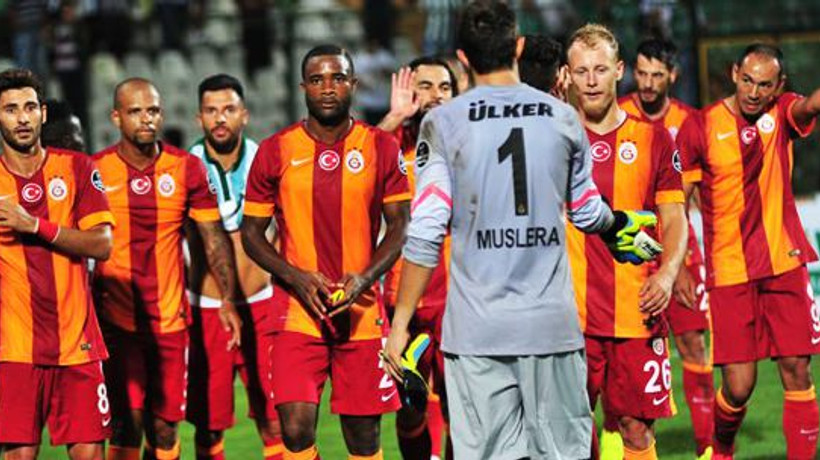 G.Saray'da 9 futbolcunun bileti kesildi!