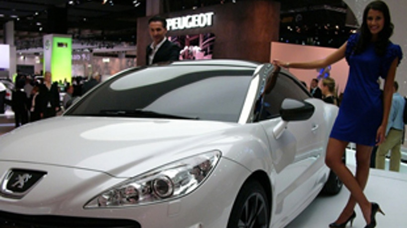 Peugeot 11 bin kişiyi arabadan atacak!