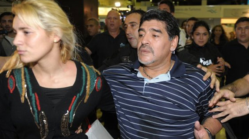 Maradona günde 4 viagra ile...