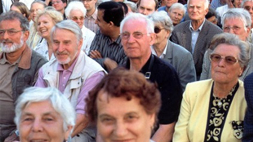 Emekli olup da çalışana af geliyor!