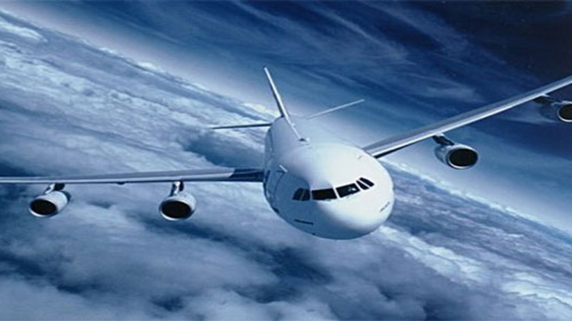 Uçakları izleyip, telsiz konuşmalarını dinleyebilirsiniz