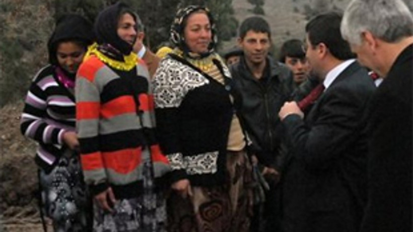 Valilik Romanlara iş imkanı sağladı