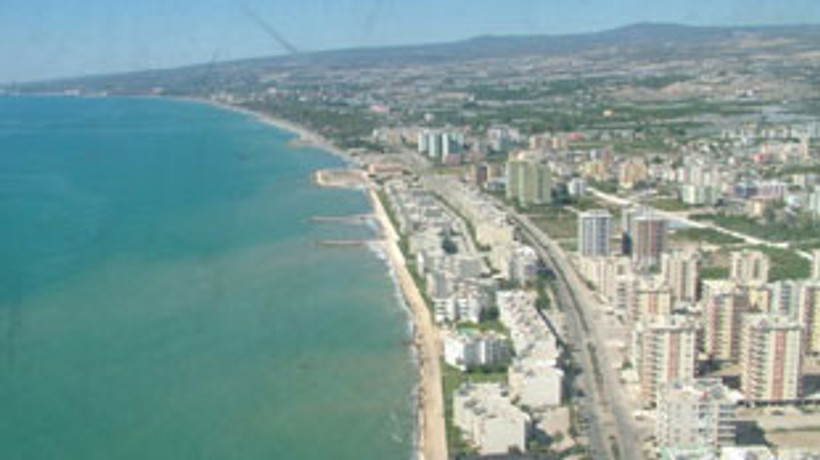 Mersin'de 80 bin konuta yıkım riski