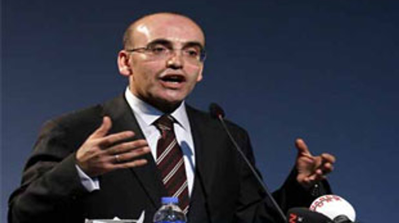 Bakan'ın uçağı zorunlu iniş yaptı