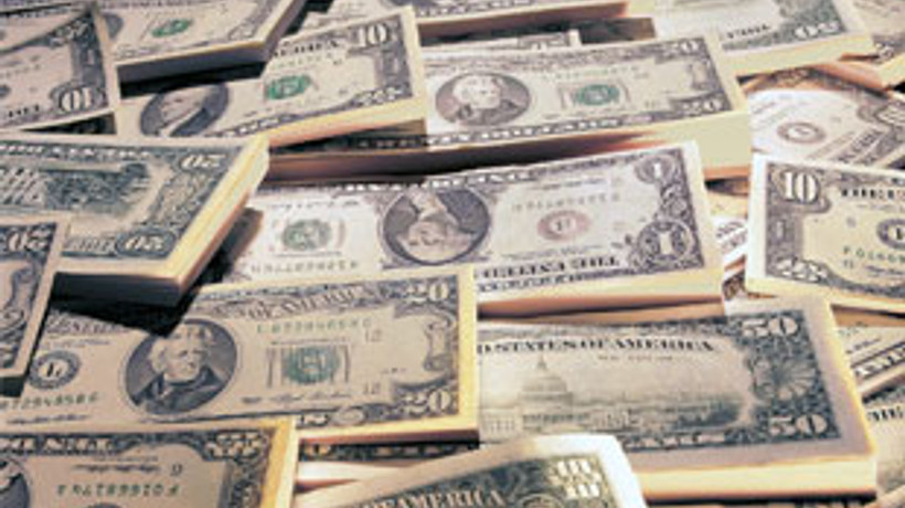 Dolar 8 ayın en düşüğünde...