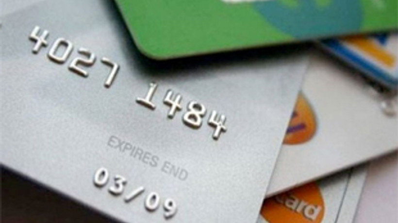 Kredi kartına talep azalıyor