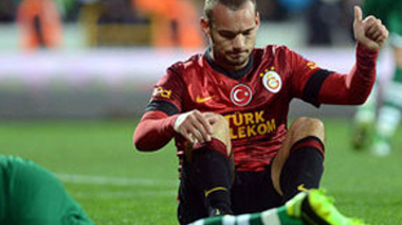 Wesley Sneijder rekor kırdı