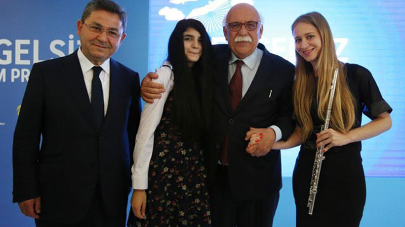 10 bin öğrenciye dev destek