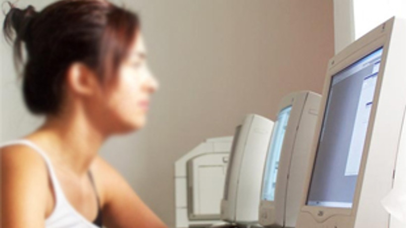 İş bulma kurumundan genç kıza genelev teklifi!