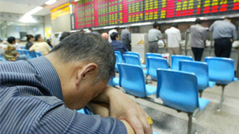 İMKB toparlanamadan tekrar düşüyor!