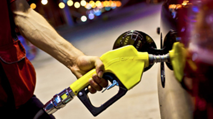 Akaryakıt devleri ucuz benzin için kolları sıvadı!