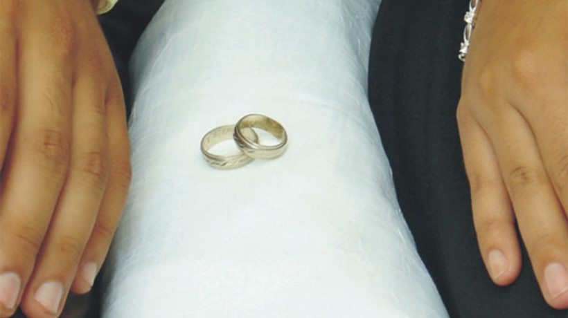 Maaş için boşananlar bir bir yakalanıyor