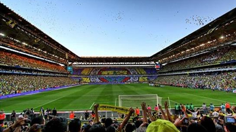 F.Bahçe para basıyor! Sponsorsuz 50 milyon euro