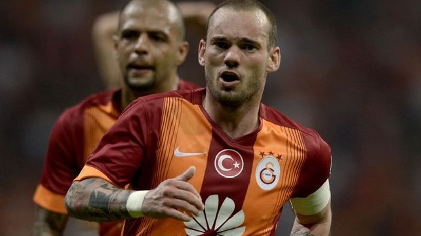 Wesley Sneijder ücretini indirecek