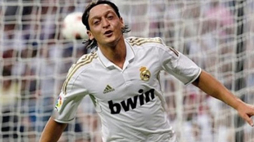 Mesut Özil'den G.Saray yorumu!