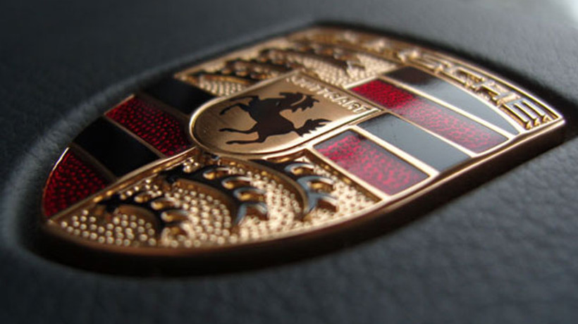 60 bin aracını geri çağırdı