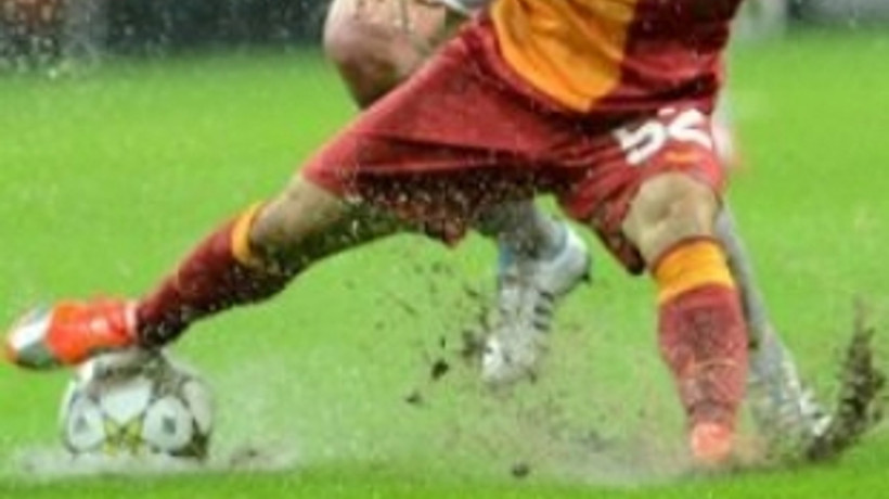 UEFA'dan Galatasaray'a uyarı