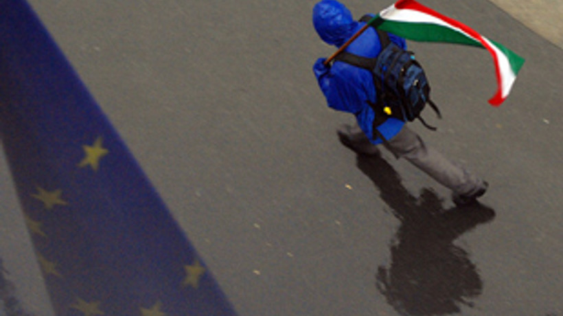 Macaristan batıyor mu?