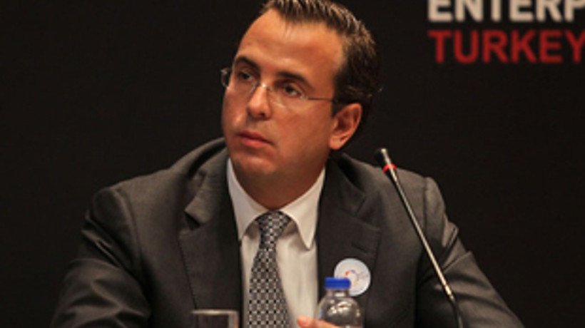 Özyeğin, çalışanını ortak edecek!