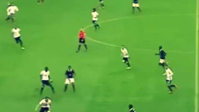 Gomez ve Podolski büyük şokta! Stattan çıkamadılar...